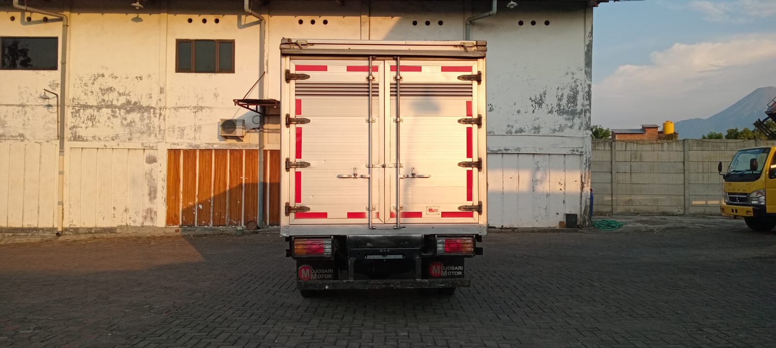 Box Karoseri 4