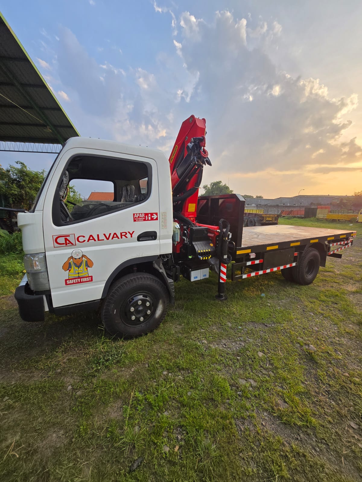 Flat Deck Calvary Crane